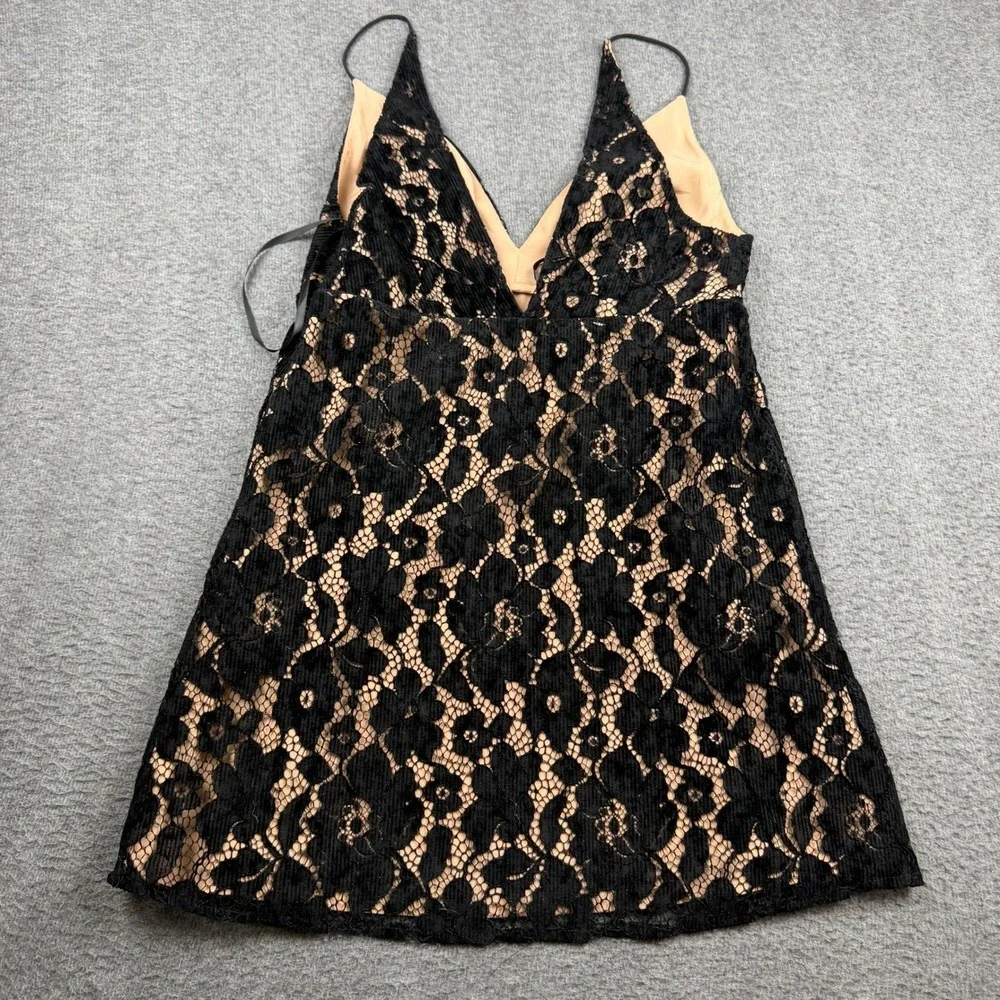 Free People‎ Night Shimmer Lace Mini Dress Black Nude V-Neck OB1085702 Size 6